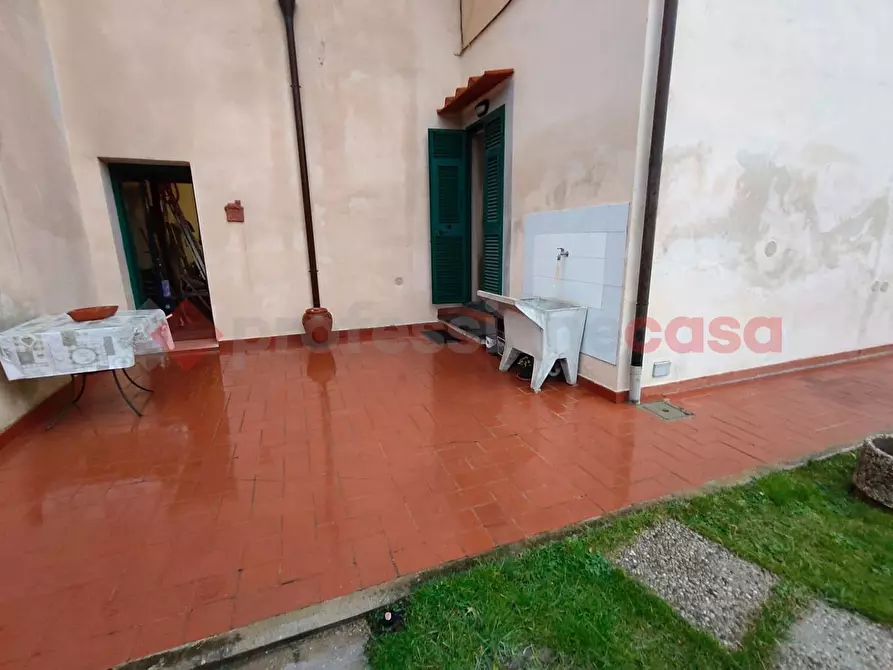 Immagine 3 di Villa in vendita  in Via 8 Marzo a Castelfiorentino