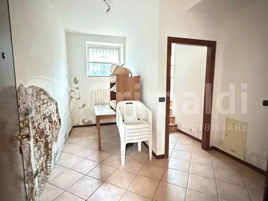 Immagine 30 di Casa indipendente in vendita  in Via UMBERTO I, 30 a Inverno E Monteleone