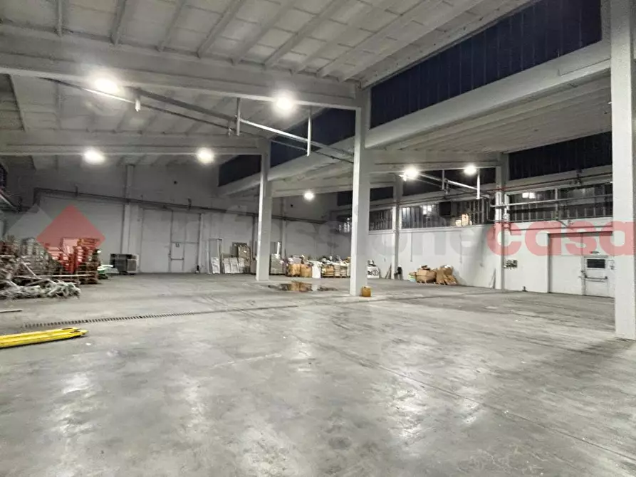 Immagine 20 di Capannone industriale in affitto  in Via Asi Consortile, snc a Ferentino