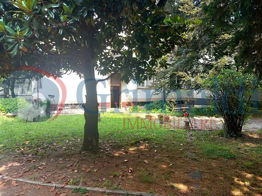 Immagine 19 di Villa in vendita  in Via Dante Alighieri, 15 a Limbiate