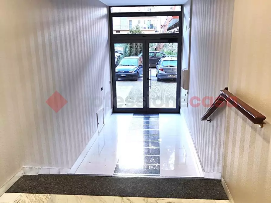 Immagine 2 di Appartamento in vendita  in Via PAVONCELLI a Bari