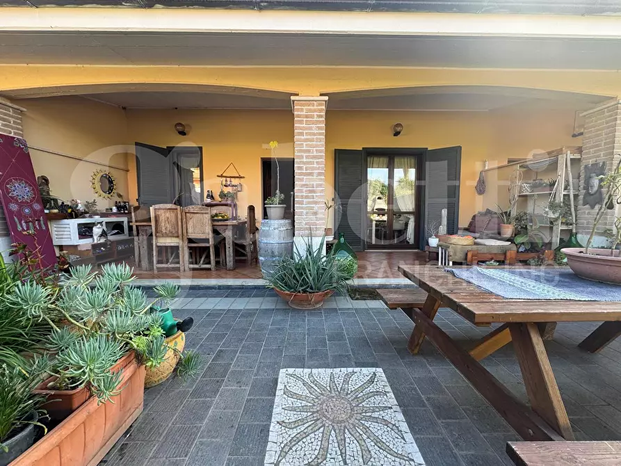 Immagine 3 di Casa trifamiliare in vendita  in Via dora baltea, 6 a Ardea