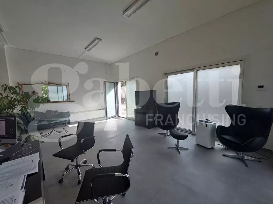 Immagine 4 di Appartamento in vendita  in Via Francesco Petrarca, 16 a Controguerra