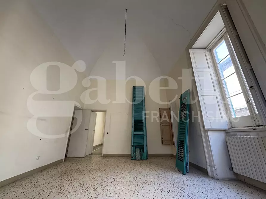 Immagine 13 di Appartamento in vendita  in Via Corte dei Guarini, 11 a Lecce