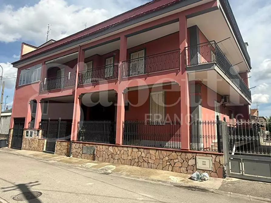 Immagine 1 di Casa indipendente in vendita  in Via Augusto, 32 a Sant'arpino