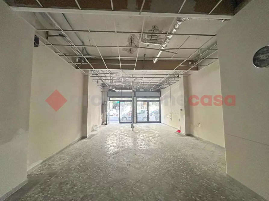 Immagine 5 di Attività commerciale in affitto  in Via CAMICIA, 00 a Monopoli
