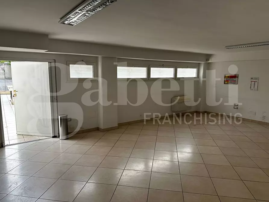 Immagine 13 di Appartamento in affitto  in Via Sarcedote Di Leo a Bisceglie