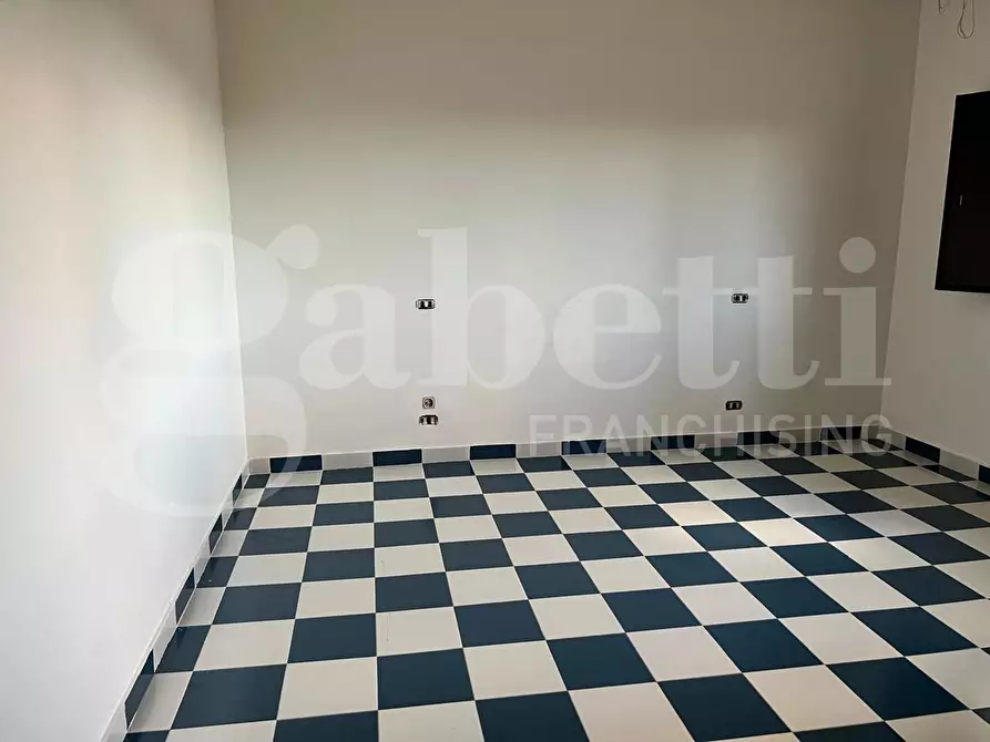 Immagine 18 di Villa in vendita  in Via SPEZIALE, 53 a Taranto