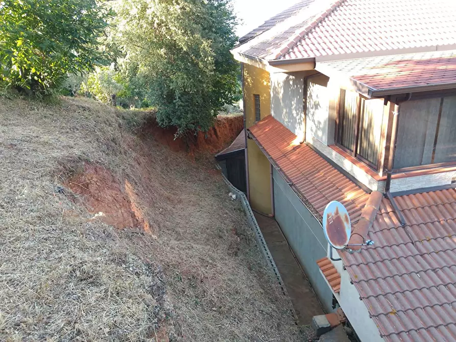 Immagine 37 di Villa in vendita  in LocalitÃ  MULUCCHINI, SNC a Amaroni