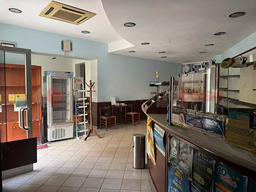 Immagine 1 di Negozio in affitto  in Via GIACOMO PUCCINI, 49/51 a Calenzano
