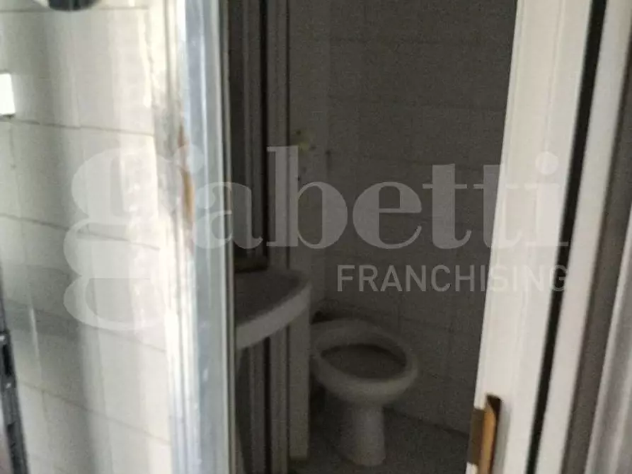 Immagine 10 di Negozio in affitto  in Via Giovanni XXIII a Frattaminore