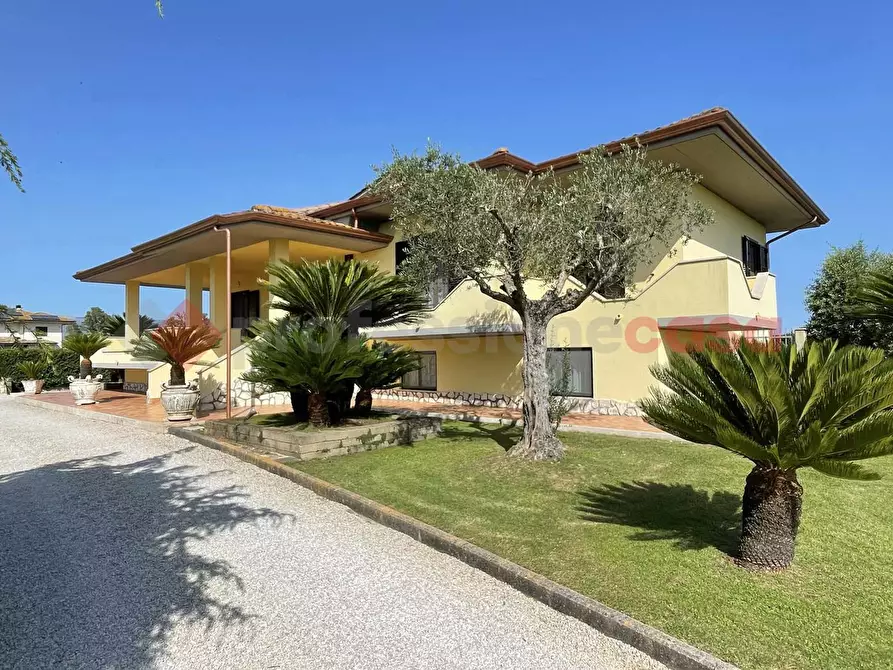 Immagine 4 di Villa in vendita  in Via MIGLIARA 55, 55 a Terracina