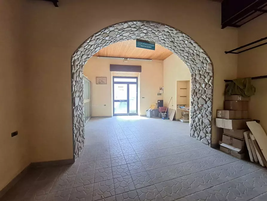 Immagine 12 di Negozio in vendita  in Via Firenze, 13 a Sora