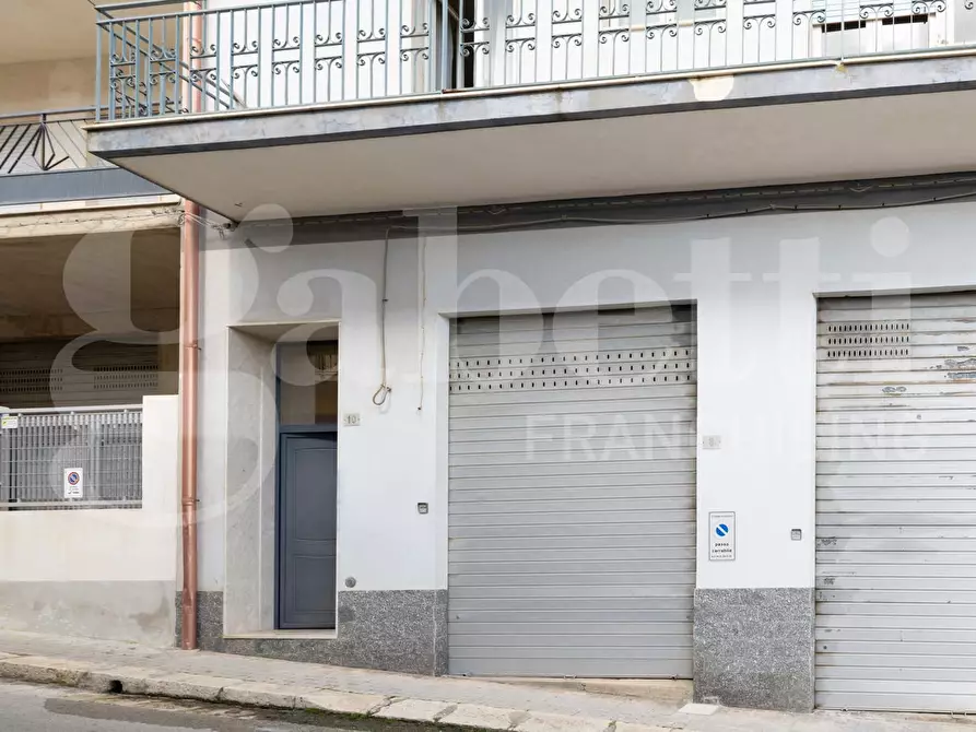 Immagine 3 di Appartamento in vendita  in Via OBERDAN, 10 a Ragusa