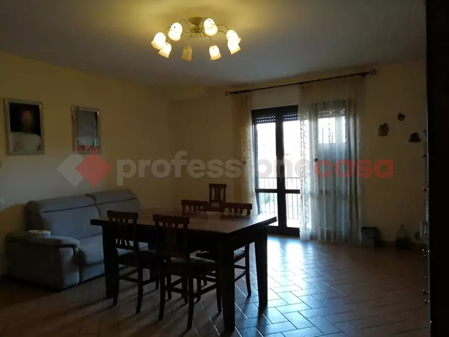 Immagine 2 di Appartamento in vendita  in Via 2 maggio a Castel Ritaldi