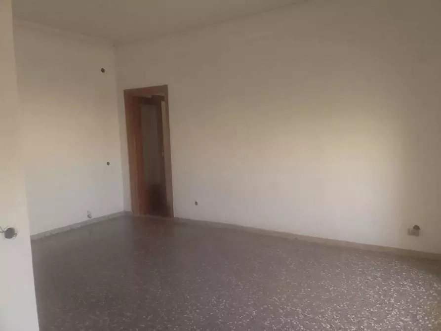 Immagine 3 di Appartamento in vendita  in Piazza G.Di Vittorio, 114 a Taranto