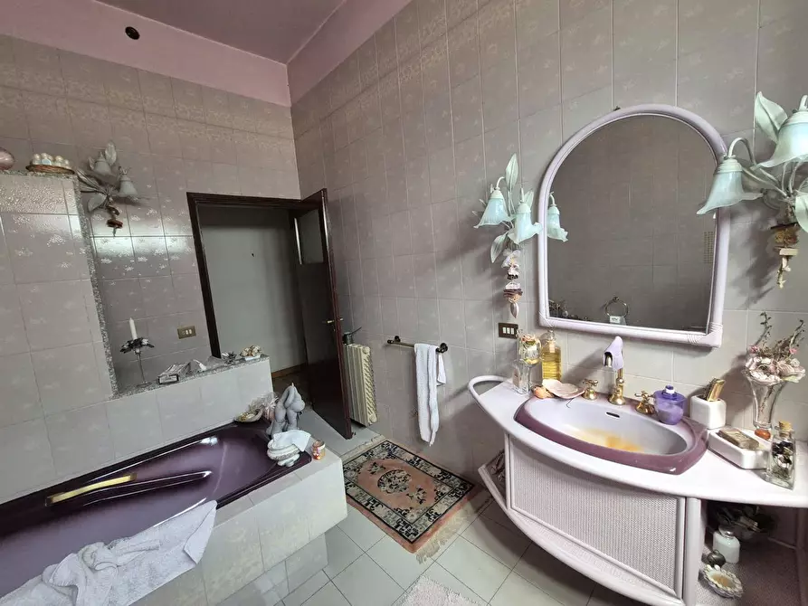 Immagine 25 di Appartamento in vendita  in Corso Vittorio Emanuele III, 374 a Torre Annunziata