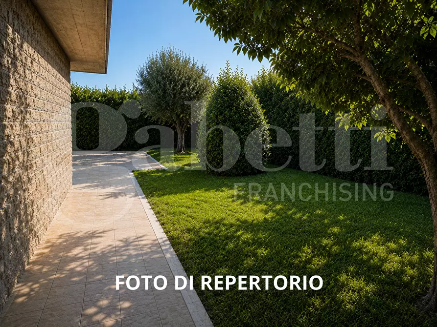 Immagine 4 di Rustico / casale in vendita  in Via settevene primo tronco da trevignano a Bracciano