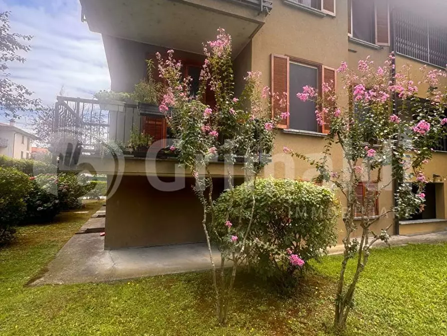 appartamento in vendita a Pavia in zona Chiozzo