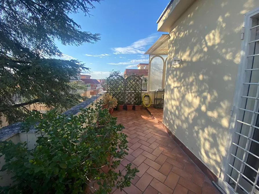 Immagine 25 di Appartamento in affitto  in Via Della Pineta Sacchetti, 100 a Roma