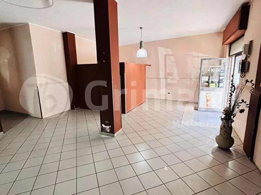 Immagine 2 di Negozio in affitto  in Via PIETRO NOVELLI a Siracusa
