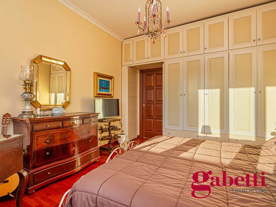 Immagine 17 di Appartamento in vendita  in Via San Domenico, 29 a Napoli