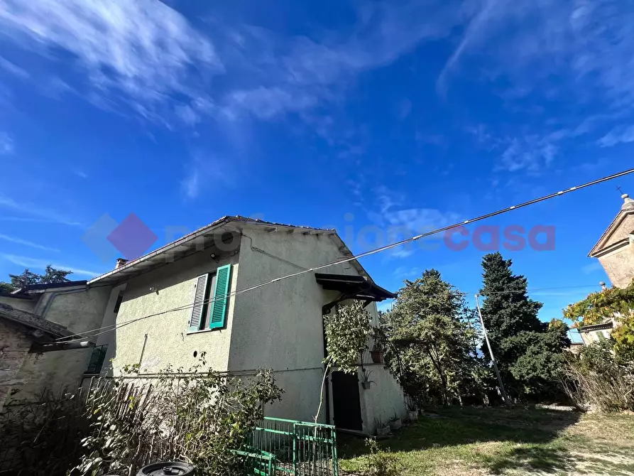 Immagine 4 di Casa trifamiliare in vendita  in LocalitÃ  Bazzano Superiore a Spoleto
