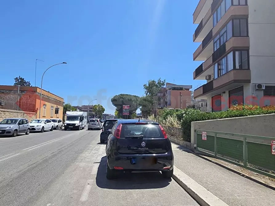 Immagine 2 di Magazzino in vendita  in Viale ALDO MORO, 00 a Monopoli