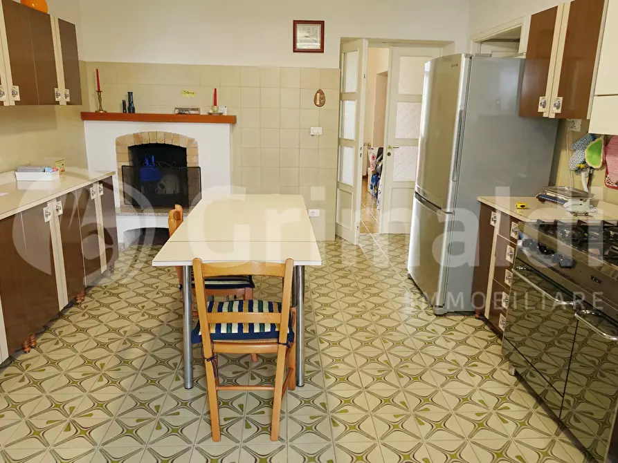 Immagine 11 di Appartamento in vendita  in Via AURELIA, 1 a Massa