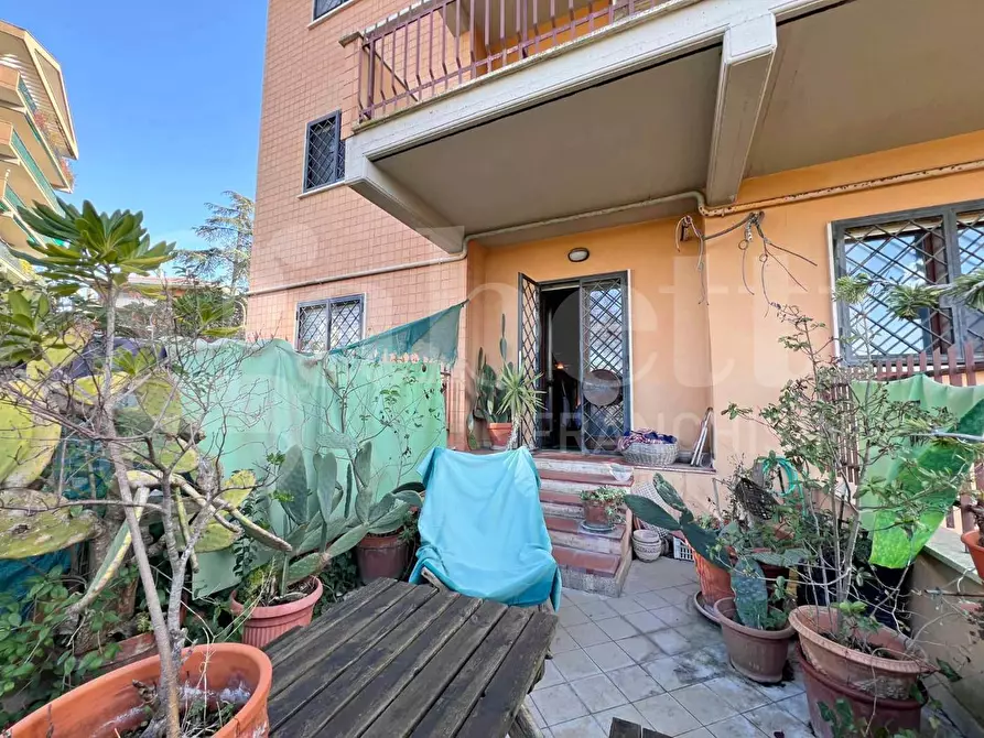 Immagine 39 di Appartamento in vendita  in Via del Fontanile Arenato, 310 a Roma