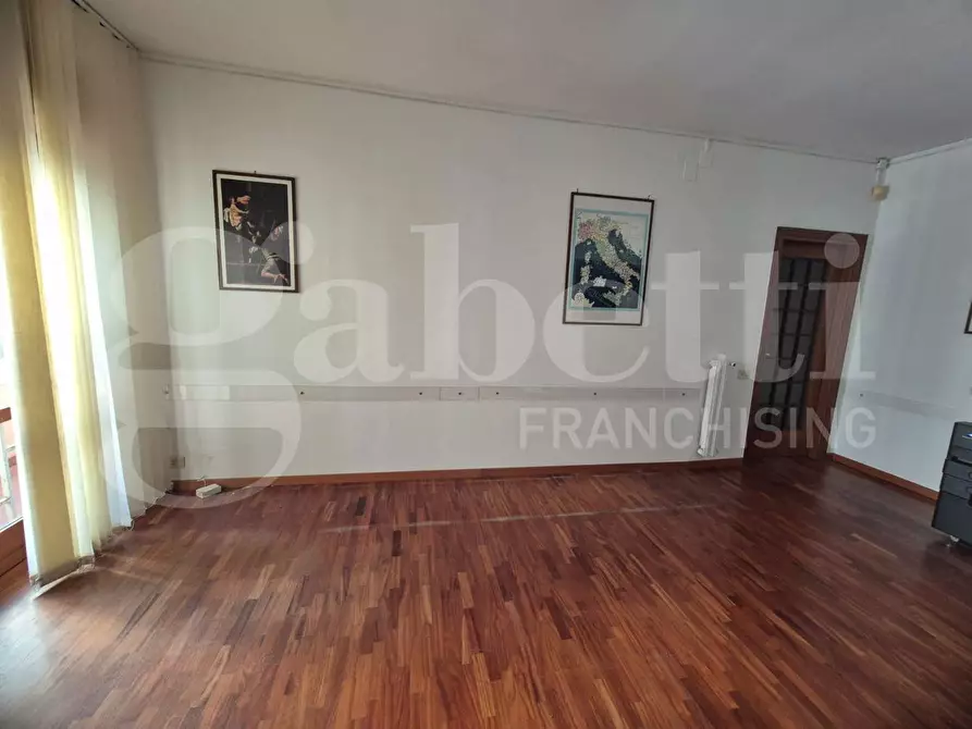 Immagine 5 di Appartamento in vendita  in Corso Umberto I, 221 a Torre Annunziata