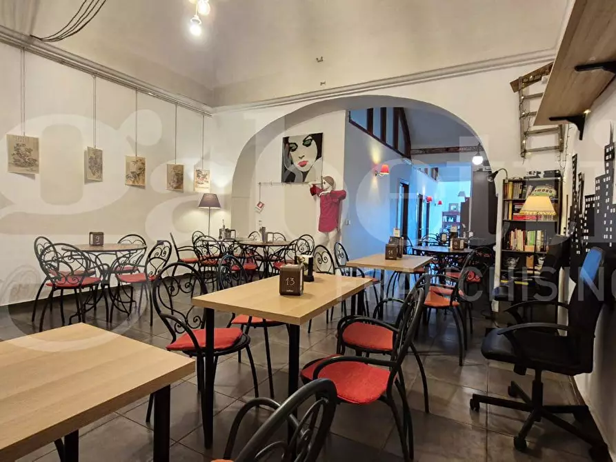 Immagine 15 di Bar / Ristorante in vendita  in Corso Vittorio Emanuele, 321 a Torre Annunziata