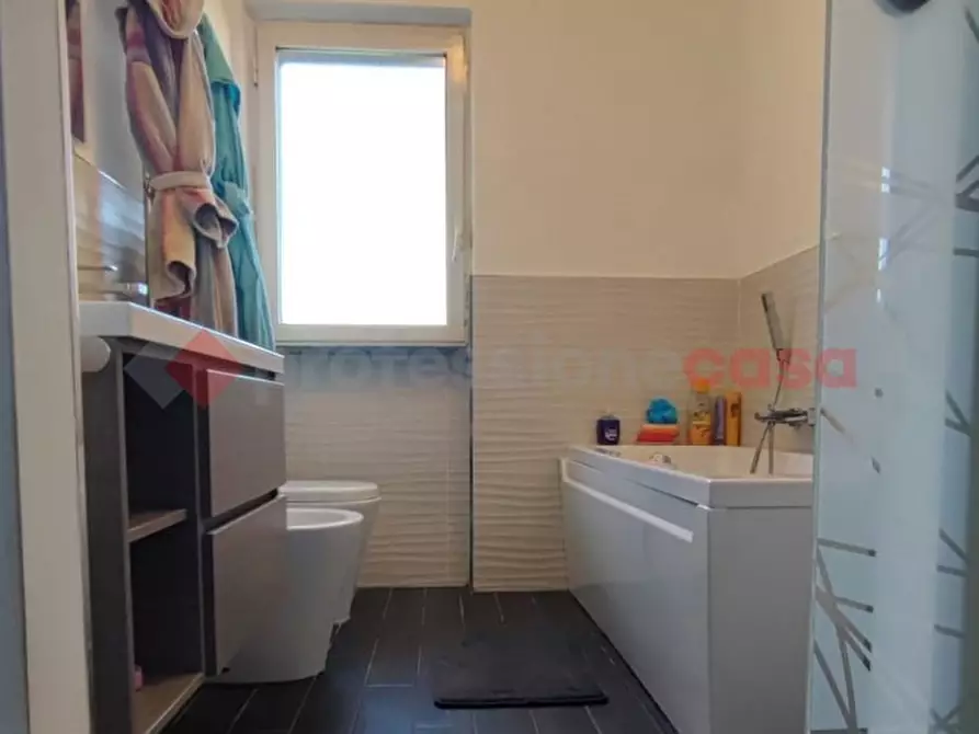 Immagine 17 di Villa in vendita  in Via SALVATOR ALLENDE, 25 a Locate Di Triulzi