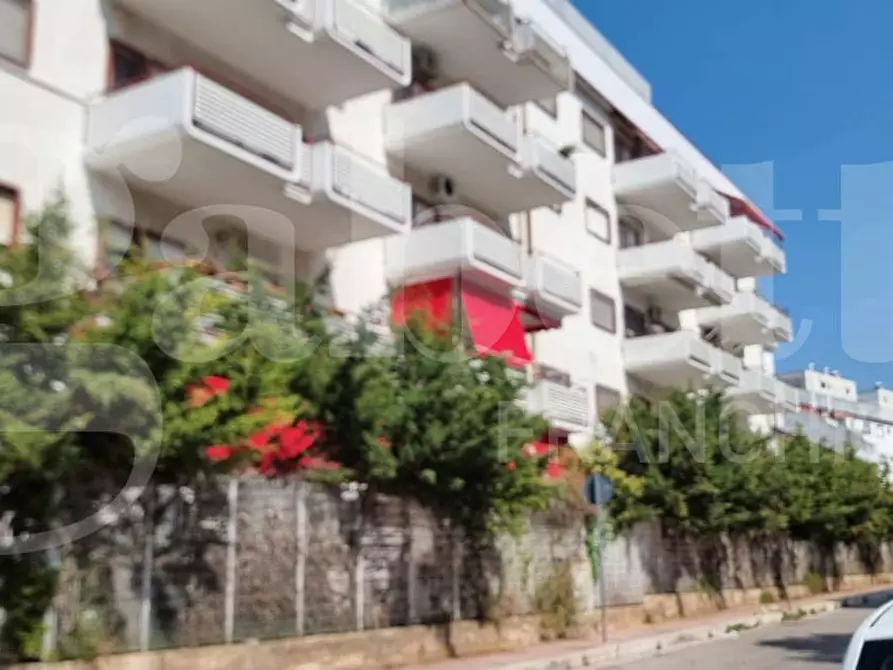 Immagine 25 di Appartamento in vendita  in Via R. SCHUMAN a Bari