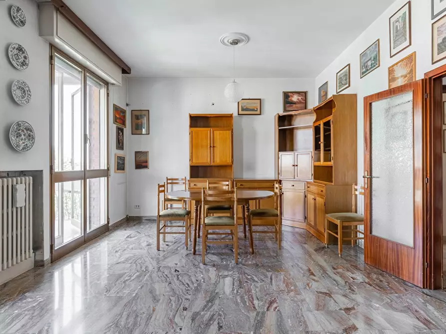Immagine 3 di Appartamento in vendita  in Viale Roma, 13 a Bologna
