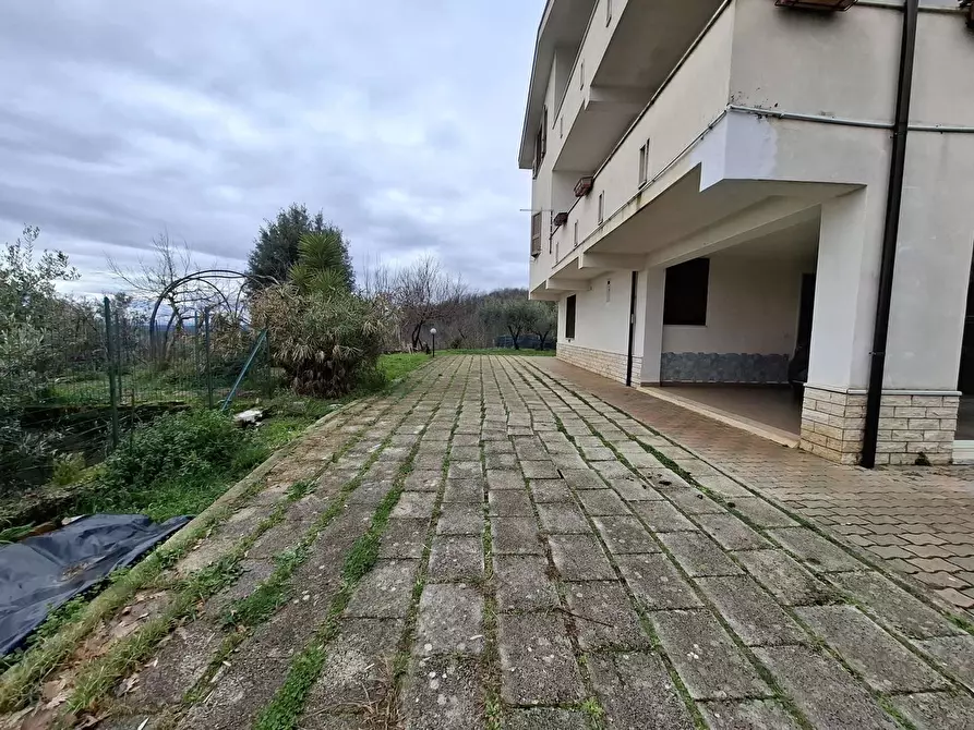 Immagine 12 di Villa in vendita  in Via INCORONATA, SNC a Sora