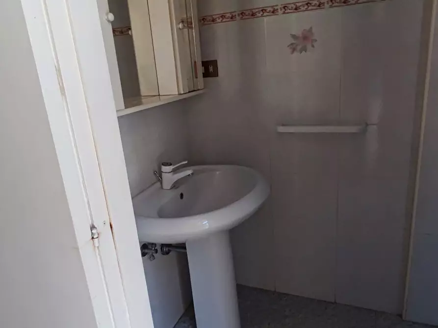 Immagine 18 di Appartamento in vendita  in Via FONTANA, 54/56 a Girifalco