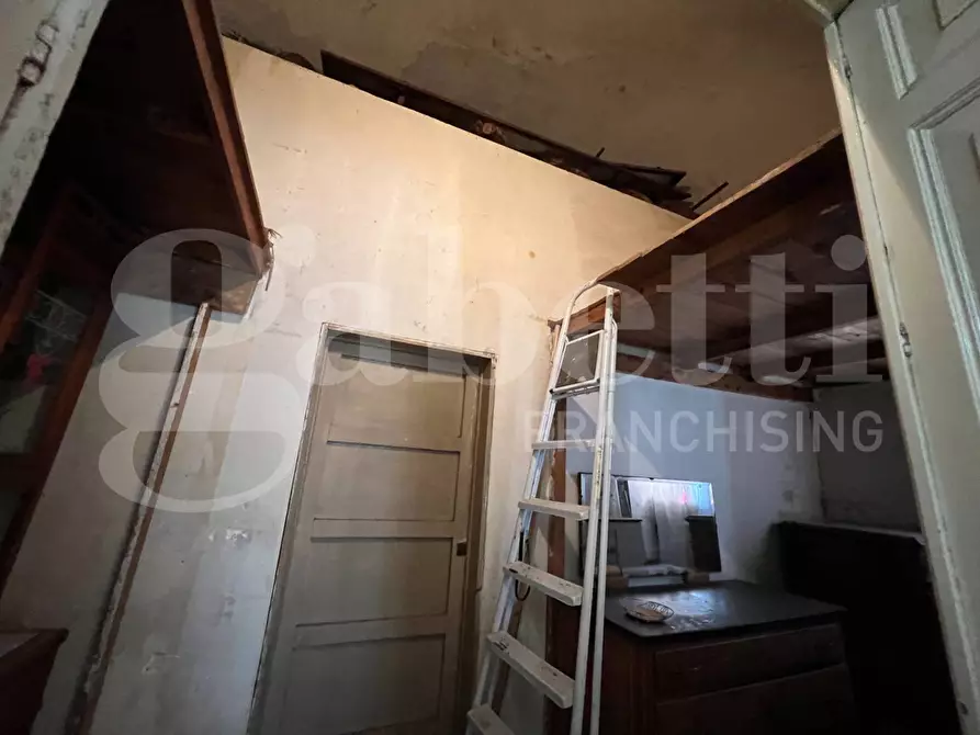 Immagine 30 di Appartamento in vendita  in Via Traspontino, 11 a Ragusa