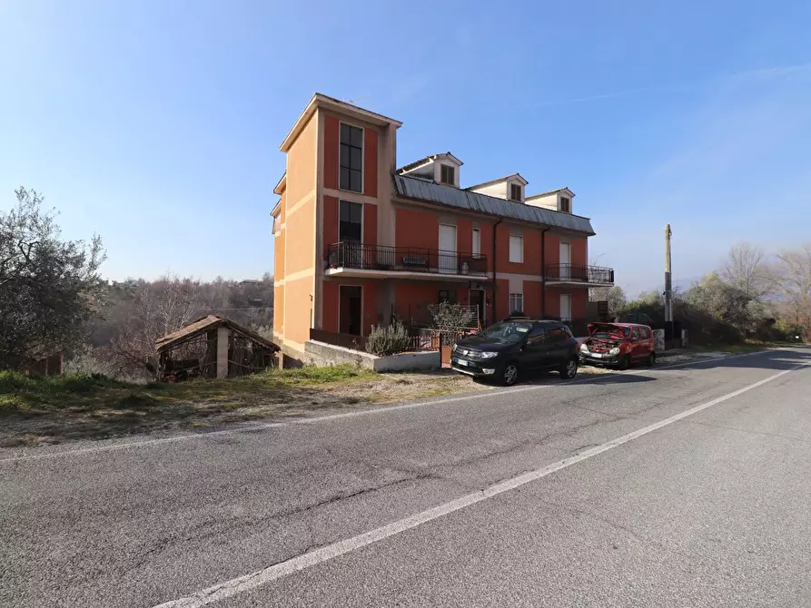 Immagine 1 di Attico in vendita  in Via case campoli, 3 a Campoli Appennino