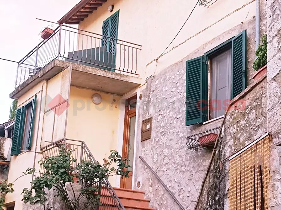 Immagine 1 di Terratetto in vendita  in Via sant'anatolia di narco a Sant'anatolia Di Narco