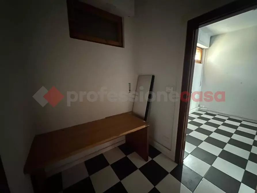 Immagine 9 di Negozio in affitto  in Via MARIO MOROSI, 24/26/28 a Firenze