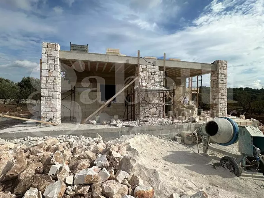 Immagine 17 di Villa in vendita  in Contrada Vallegna, sn a Ostuni