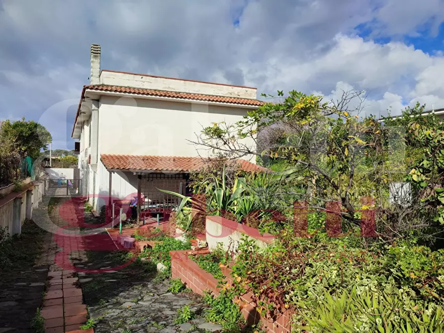 Immagine 1 di Casa indipendente in vendita  in Via Prota, 25 a Torre Annunziata