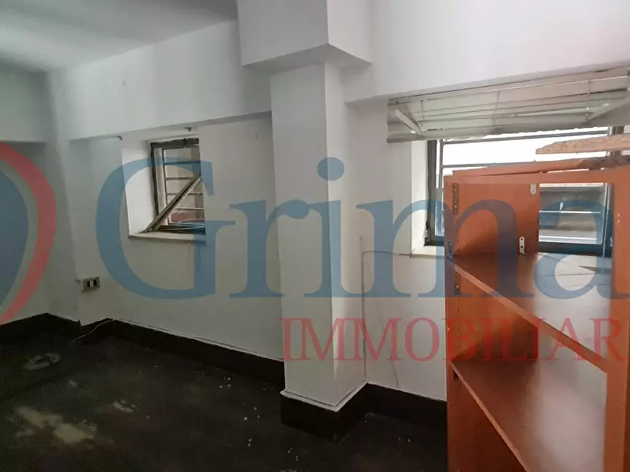 Immagine 13 di Negozio in affitto  in Via Santa Maria La Porta a Messina