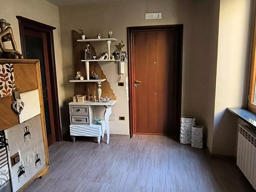 Immagine 36 di Appartamento in vendita  in Via Foria a Napoli