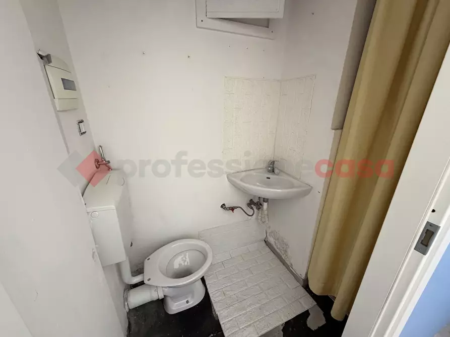 Immagine 6 di Negozio in affitto  in Corso Aldo Moro, snc a Santa Maria Capua Vetere