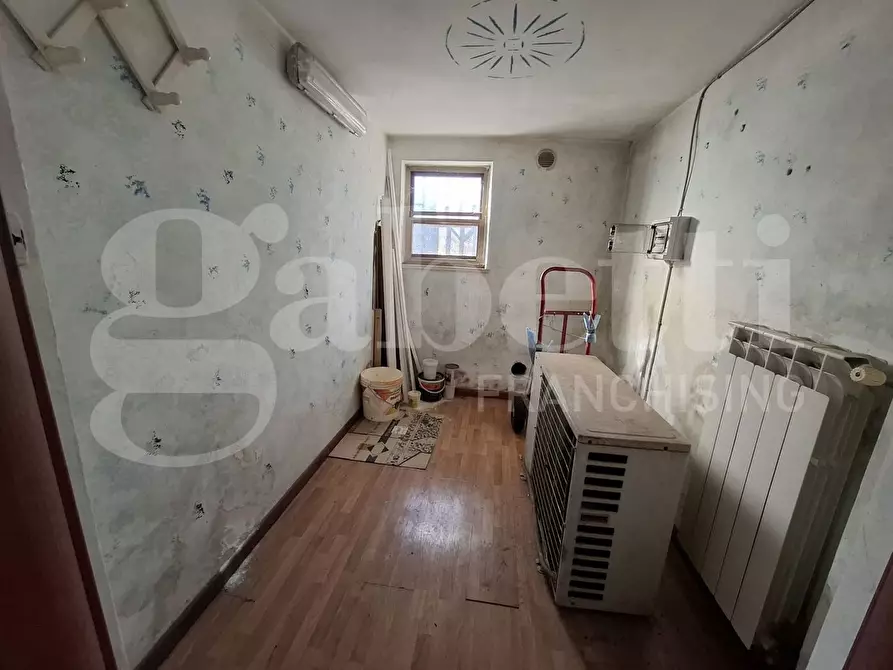 Immagine 12 di Negozio in affitto  in Via Croce Branca, snc a Sora