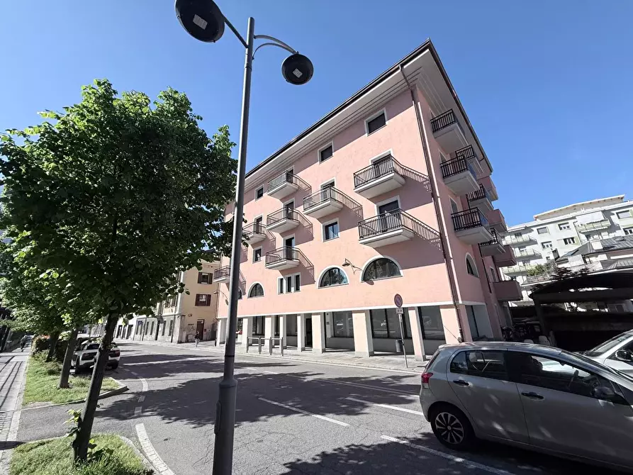 Immagine 1 di Ufficio in affitto  in Corso Padre Lorenzo, 29 a Aosta
