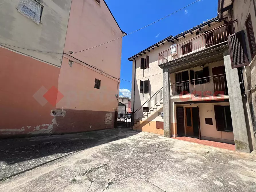 Immagine 6 di Terratetto in vendita  in Piazza S. Marina, 14 a Castel Ritaldi