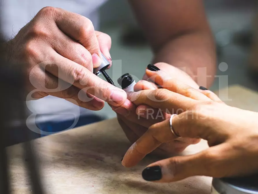 Immagine 2 di Negozio in affitto  in Via CHIOGGIA- CALLE CESARE BATTISTI, 00 a Chioggia